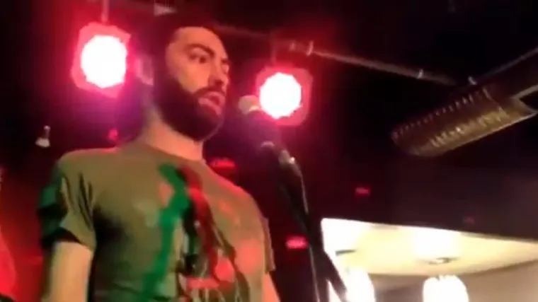 Upucan u glavu proputinov plaćenik koji je ispred gomile mahao lubanjom mrtvog Ukrajinca: Stručnjak objasnio moguća značenja napada