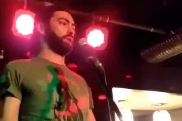 Upucan u glavu proputinov plaćenik koji je ispred gomile mahao lubanjom mrtvog Ukrajinca: Stručnjak objasnio moguća značenja napada