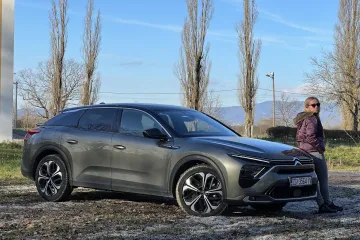 Najneobičniji 'SUV' na našim cestama: Vozila sam auto koji izlazi iz svih okvira i savršeno se uklapa u potrebe modernog života