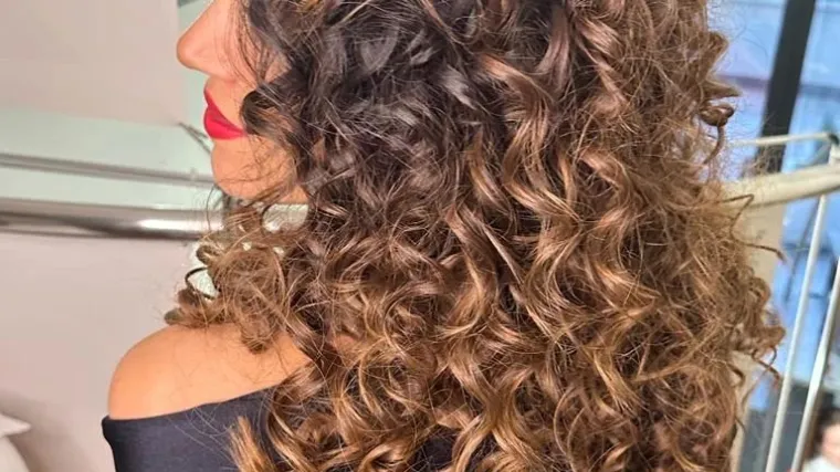 Nives Ivanišević iznenadila opako seksi izdanjem: Novu 'divlju' frizuru teško je i uočiti pored ovolikog dekoltea