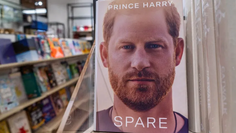 Rupert Everett tvrdi da zna s kim je princ Harry izgubio nevinost: 'I to nije bilo iza puba!'