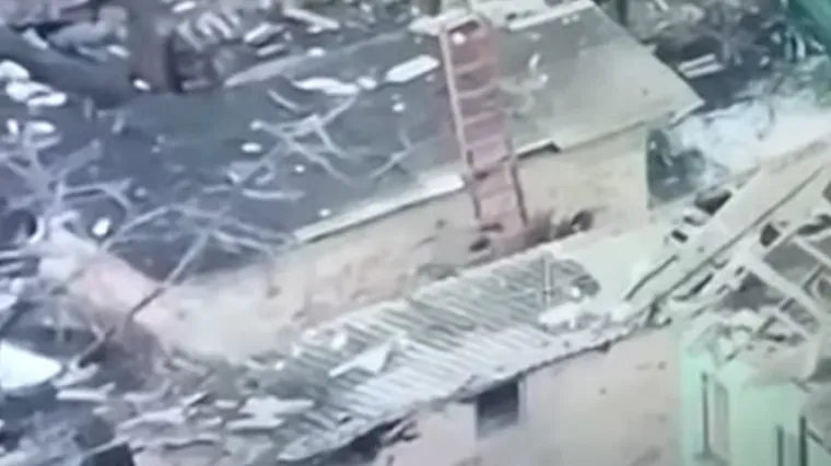 Pogledajte kako su zloglasni ruski plaćenici s lopatama nemilosrdno pretukli zapovjednika