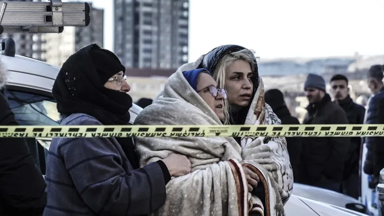 'Turskoj trebaju deke, grijalice, jastuci. Ankara se probudila na -10&deg;C. Broj mrtvih popeo se na 6234'