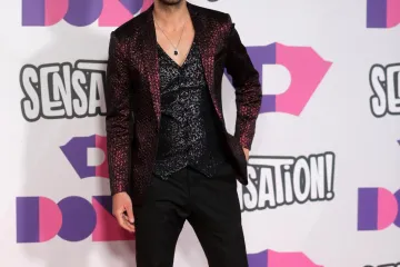 Izvođači se pokazali na crvenom tepihu i otkrili u kakvim će kombinacijama u bitku za glasove