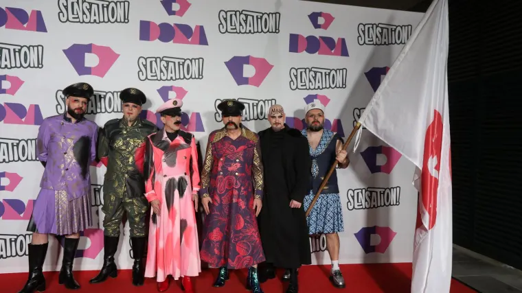 'Mama &Scaron;Č' i Let 3 pobjednici na Dori! Stigli na traktoru, zajahali rakete, sad lete u Liverpool