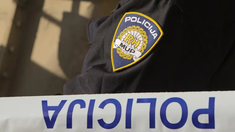 Policajci udaljeni iz službe i u pritvoru! 'Zlouporabili položaj i ovlasti, otkrili identitet zaštićenog svjedoka...'