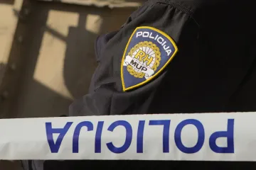 Policajci udaljeni iz službe i u pritvoru! 'Zlouporabili položaj i ovlasti, otkrili identitet zaštićenog svjedoka...'