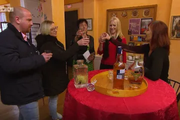 Prvoj kandidatkinji riječkog tjedna u 'Večeri za pet' presudio desert, a jedna kandidatkinja meso nije htjela ni probati