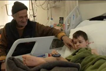 Dječak u potresu izgubio oca, brata i sestru, no čudesno je preživio: U bolnici ostali u nevjerici kad mu je izmjerena temperatura