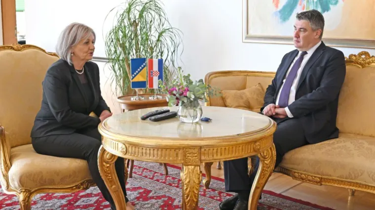 Milanović se sastao s Borjanom Krišto i podržao ubrzanu promjenu izbornog zakonodavstva