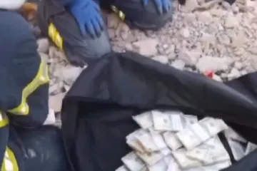 Spasioci u Turskoj pod ruševinama pronašli nešto nevjerojatno. Nećete vjerovati što su onda napravili