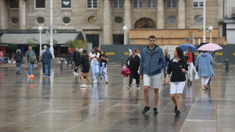 Nakon toplog i sunčanog razdoblja očekuju se promjene, nagli pad temperature, oblina ki&scaron;a, a ponegdje i snijeg