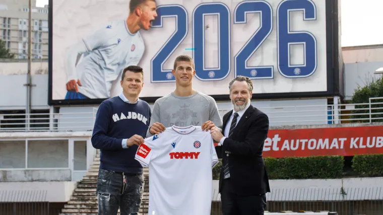 Jedan od najvećih talenata hrvatskog nogometa potpisao ugovor s Hajdukom: 'Tu sam cijeli život'