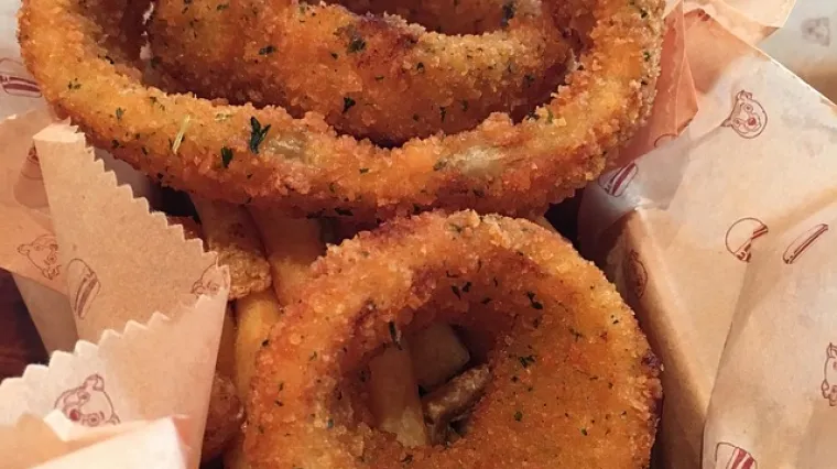 Kako se priprema prženi crveni luk?