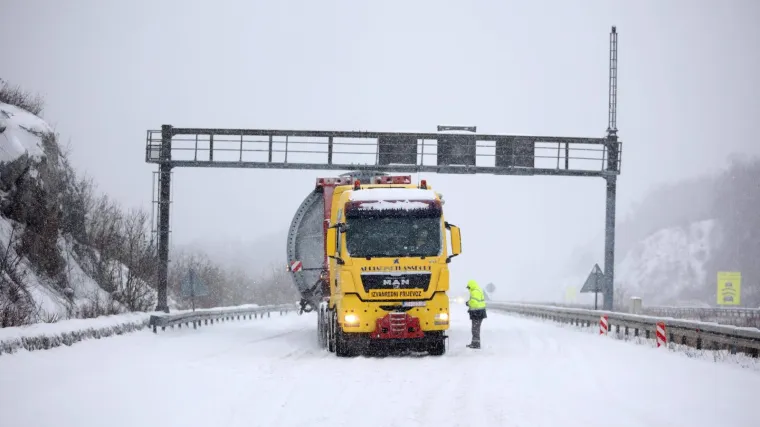 Autocesta A1 otvorena u oba smjera, ali jo&scaron; vrijede ograničenja za pojedina vozila