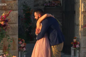 Spoj Marka i Andree je 'sudbina koja se morala dogoditi': On čitao zavjete, romantičan spoj je završio poljupcem