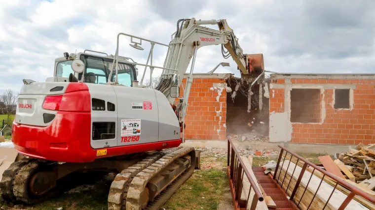 U Istri se nastavlja rušenje bespravnih kuća. Miletić: 'Ne može se tolerirati nikome'