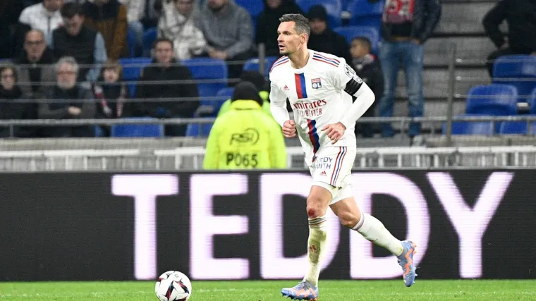 Lovren odradio cijeli derbi, palo je &scaron;est pogodaka u jednom poluvremenu