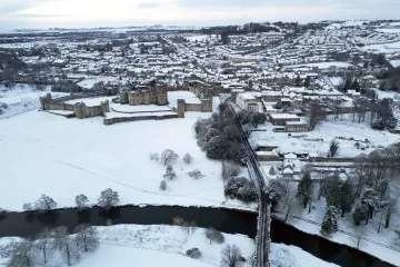 Snježna mećava prošli tjedan paralizirala je Englesku: Sad su temperature skočile, ali ledeno doba se vraća