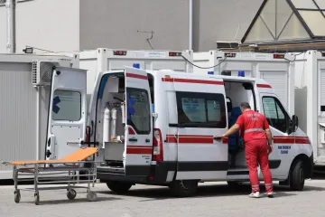 Nakon objave Danasa, šef varaždinskih hitnjaka povukao odluku. Sestre i tehničari smiju se voziti kraj vozača