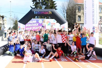 Više od 2.000 djece sudjelovalo na Telemach Danu sporta u Sisku