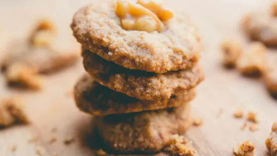 Recept za zadnji tren: Ispecite starinske kekse s orasima kao iz bakine kuharice