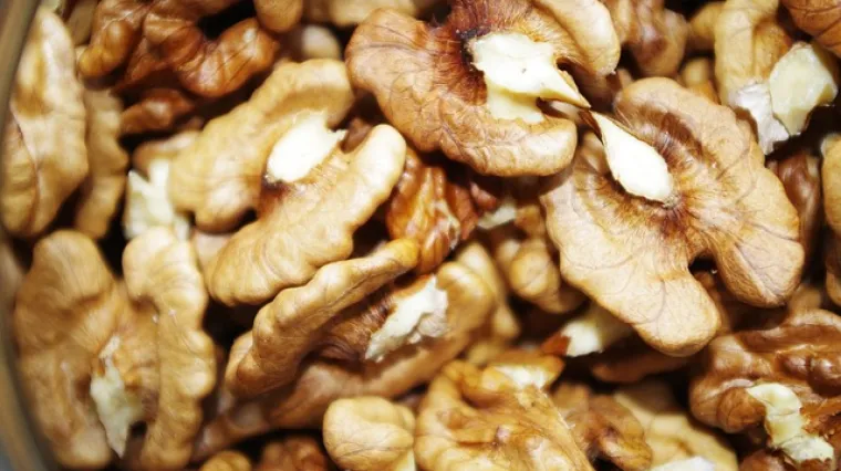 Recept kako se rade prhki keksi s orasima