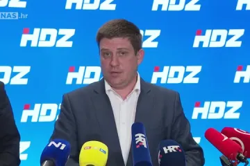 Butković i Šimić nakon sastanka u HDZ-u: 'Zamrznuli smo cijenu plina za jednu godinu, ne možemo znati'