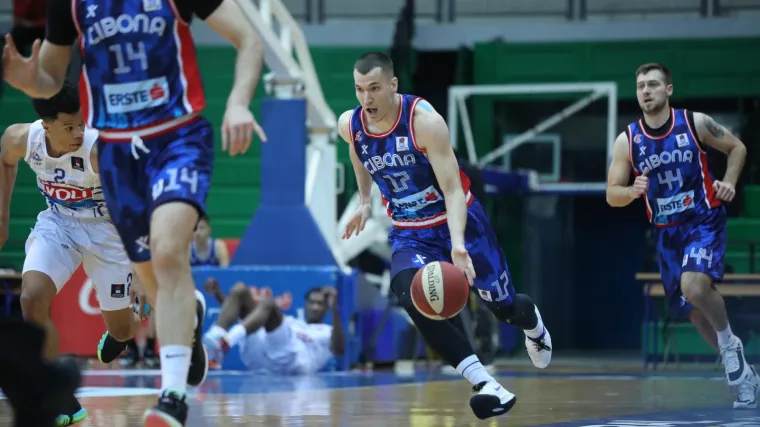 Turbulentno pod Tornjem: Igrači Cibone u &scaron;trajku! Sprema li se crni scenarij?