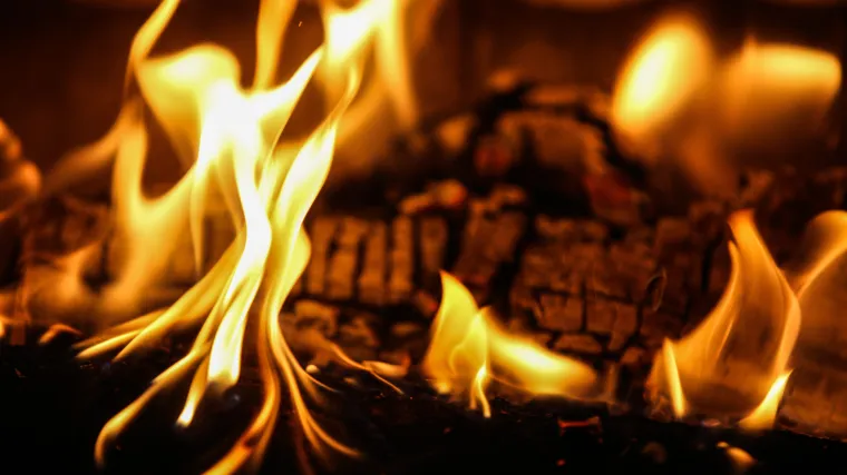 Na festivalu vatre u Iranu poginulo 11 osoba, a njih 3500 je ozlijeđeno