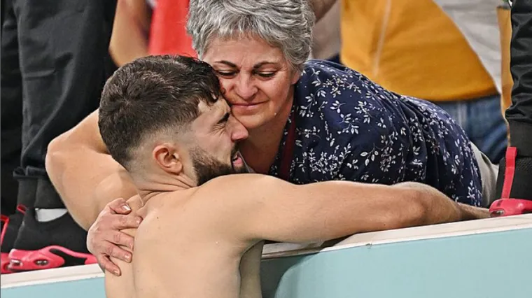 Fotografija Jo&scaron;ka i njegove mame raznježila je cijeli svijet