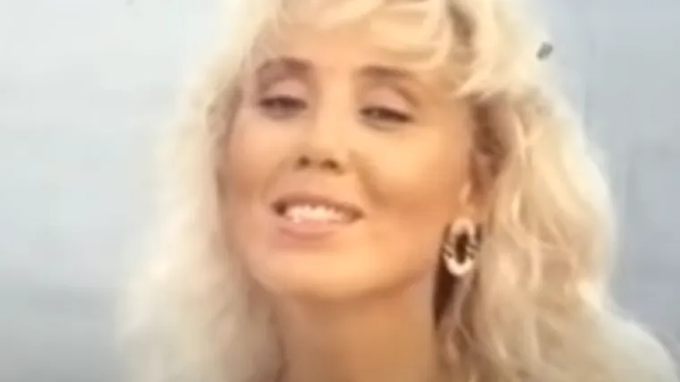 Lepa Brena šokirala legendarnog Srbina: 'On je izustio nešto nevjerojatno. Ja sam pao pod miksetu, nisam mogao vjerovati što čujem'
