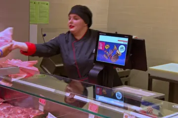 Gabrijela ide kod farmera Ivana i podijelila tešku životnu priču: 'Mama me ostavila kad sam imala dvije godine...'