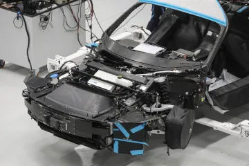 Pogledajte kako iznutra izgleda Rimac tvornica u kojoj radi 500 ljudi: Ovdje se sklapa Nevera, auto od dva milijuna eura!