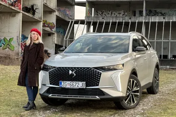 Vozila sam automobil u kojem sam se osjećala poput francuskog predsjednika: Prestiž je stigao u Hrvatsku, a kažu da troši jednu litru
