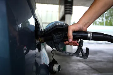 Od utorka nove cijene goriva, vozači jedne skupine vozila bit će posebno sretni: Pogledajte koliko ćemo plaćati benzin i dizel naredna dva tjedna