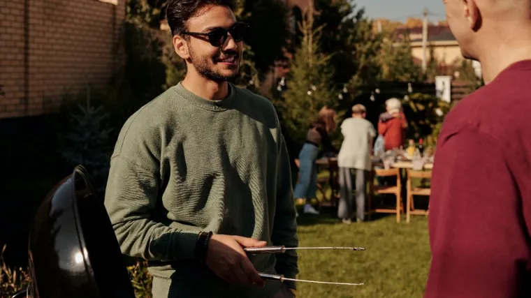 Lesnina ro&scaron;tilj za druženje s prijateljima i obitelji