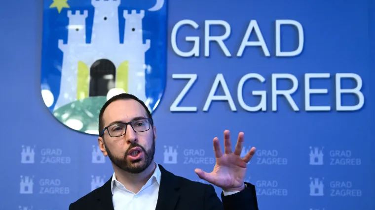 'Ne odustajem od poskupljenja vode, deložacije NK Zagreb i nećemo graditi nove mostove dok ne popravimo stare'