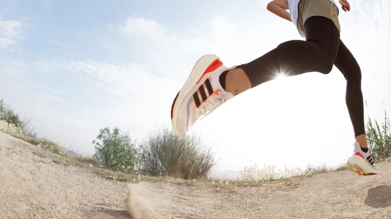 NAJLAK&Scaron;I ULTRABOOST IKAD &ndash; DOŽIVITE VEĆU ENERGIJU I LAKOĆU U SVAKOM KORAKU UZ NOVE ADIDAS ULTRABOOST LIGHT TENISICE!