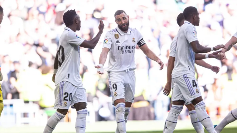 Real Madrid na krilima briljantnog Benzeme smanjo zaostatak za Barcelonom: Modrić s klupe za pričuve gledao rapsodiju Kraljeva