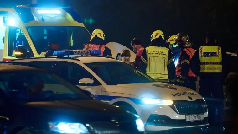 Mu&scaron;karac (43) i žena (39) poginuli u te&scaron;koj prometnoj nesreći: Vozilom su sletjeli s ceste i sletjeli u kanal