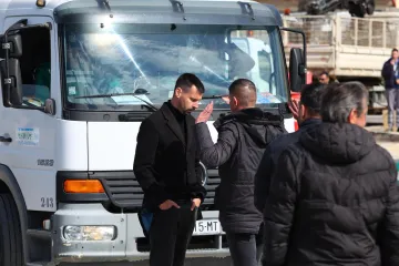 Pao dogovor s radnicima Čistoće, prekida se štrajk! Nakon svađa i incidenata, štrajkaši pristali na ponuđenu povišicu