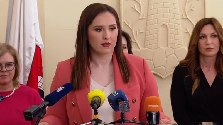 Političarke o napadima jer su žene: 'Dosta je! Dosta je da se govori da je neka žena debela i masna'