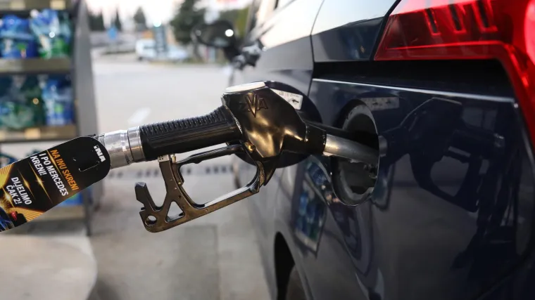 Stigle nove cijene goriva: Benzinci voze skuplje, a dizela&scaron;i ne&scaron;to jeftinije