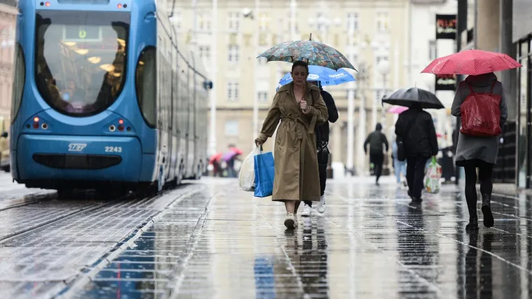 Do daljnjeg u promjenjivom razdoblju. Stižu obilnije ki&scaron;e te izražene južine do kraja tjedna