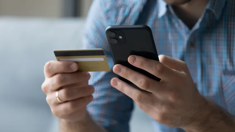 Karlovčanin prodavao bicikl. Lažni kupac javio se SMS-om pa mu s računa skinuo novac