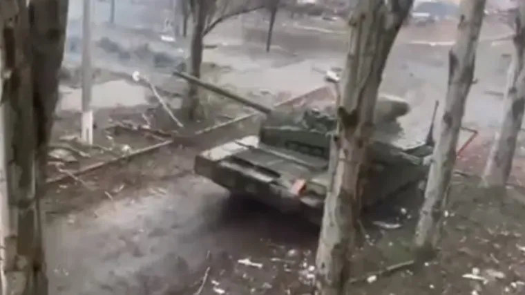 Wagnerovci u Bahmutu koriste moćne tenkove: Pogledajte ih u okr&scaron;aju s ukrajinskim snagama