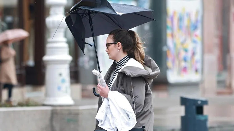 Pitate se kada će prestati padati ki&scaron;a i kakav će biti vikend? Meteorologinja nema ba&scaron; sjajne vijesti