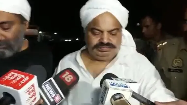 Biv&scaron;i političar hladnokrvno ubijen dok ga je policija vodila s liječničkog pregleda: Sve su prenosile televizije uživo