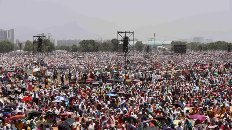 Od toplinskog udara u Indiji umrlo 11 ljudi: Satima su stajali na suncu zbog ceremonije dodjele nagrada
